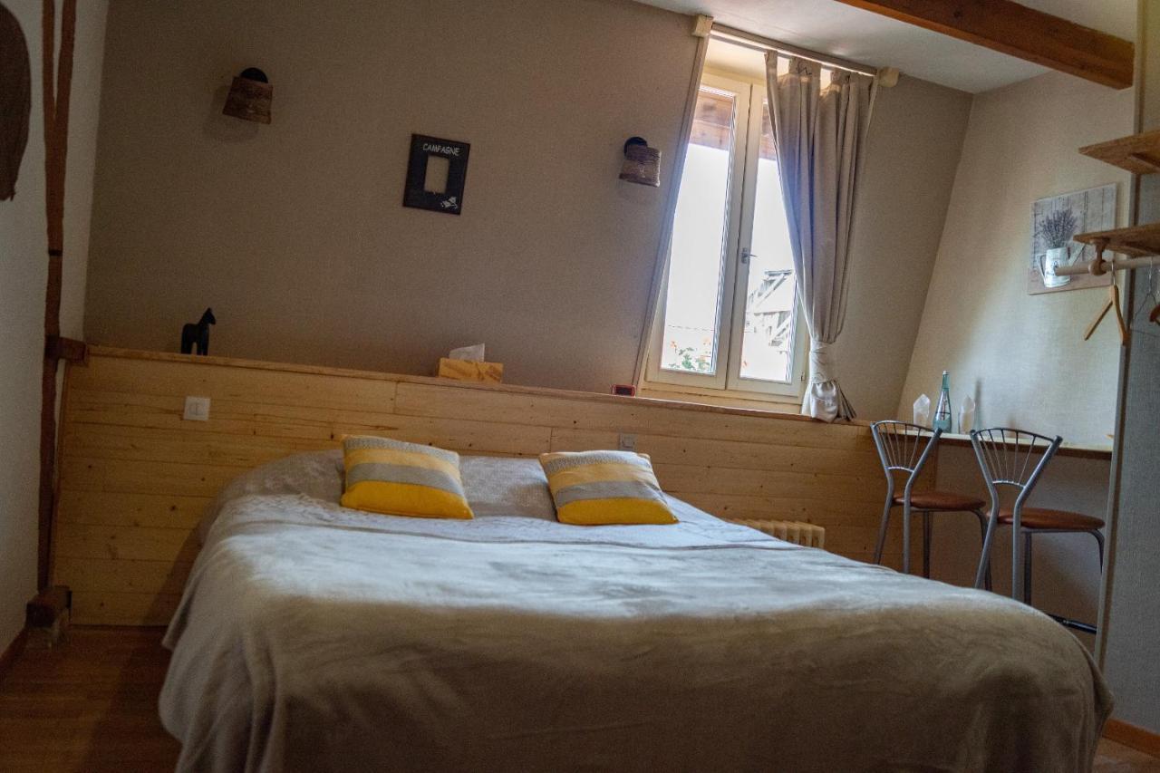 Au Cheval Noir Bed and Breakfast Quaëdypre Exteriör bild